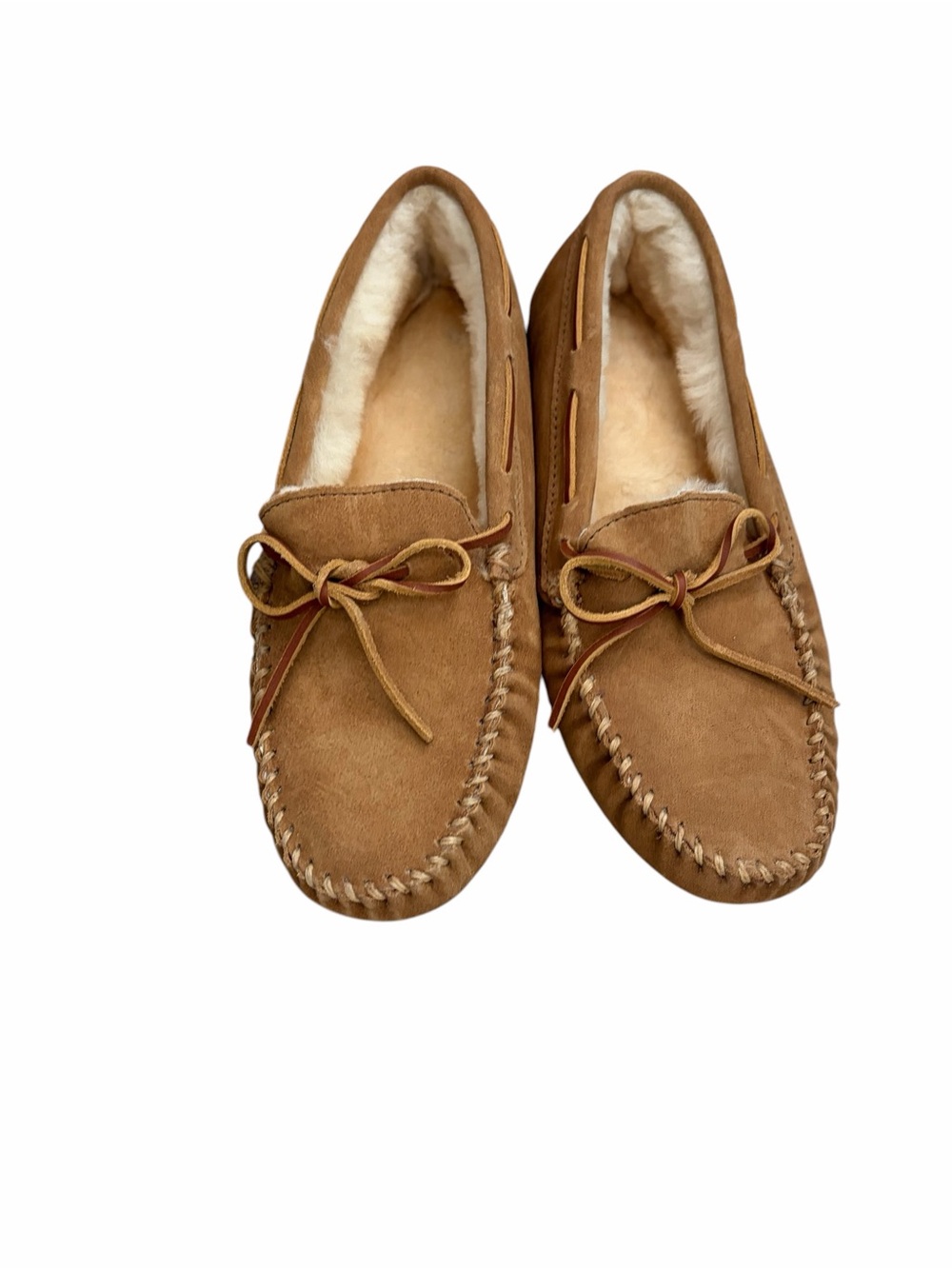 Minnetonka Men's Suede Moccasin Slippers in Chestnut never worn
